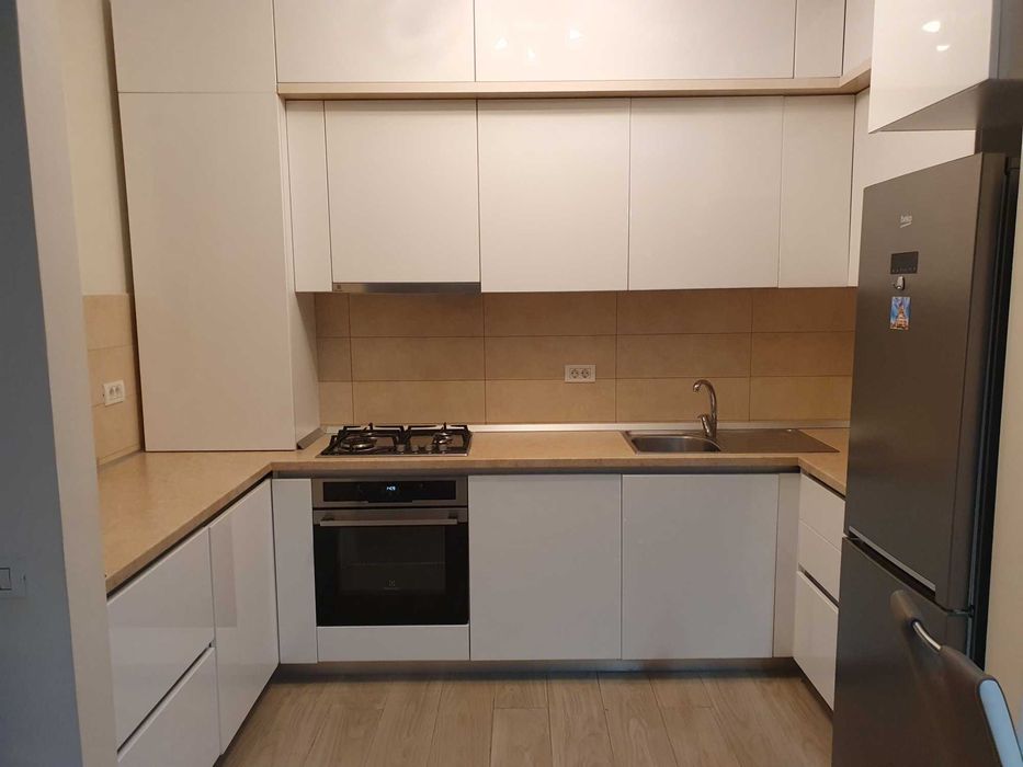 Direct de la proprietar, Apartamen 3 camere plus terasa si spatiu verde, 2 locuri de parcare
