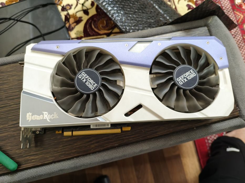 Продам Видеокарта PCI-E Palit GeForce GTX 1070