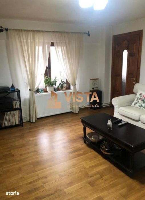 2 Case renovate, gata de mutat. Zona Vulcan