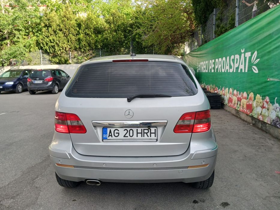 Mercedes-Benz B200