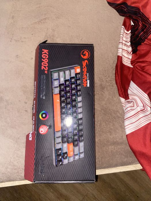 Vand tastatura scorpion  KG902w RGB