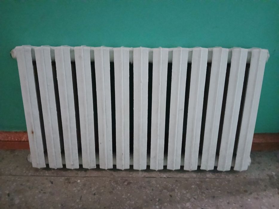 Продам Чугунный батарей б/у