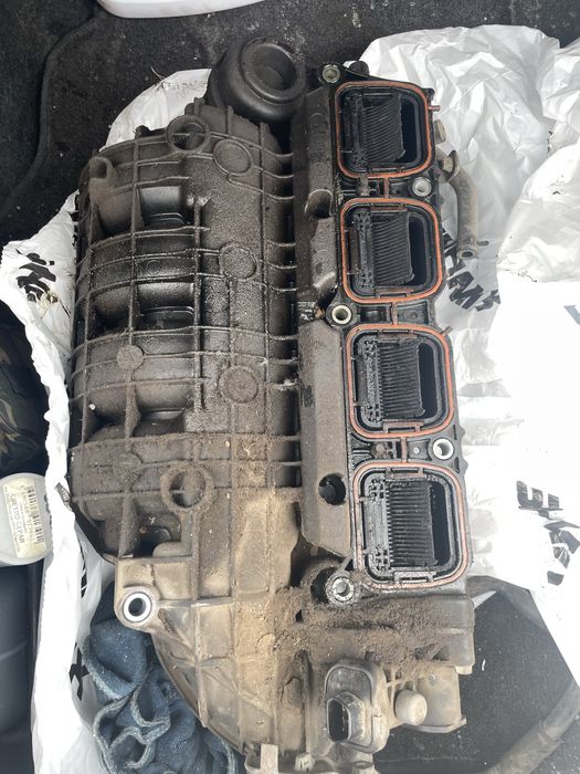 Впускной колектор Camry