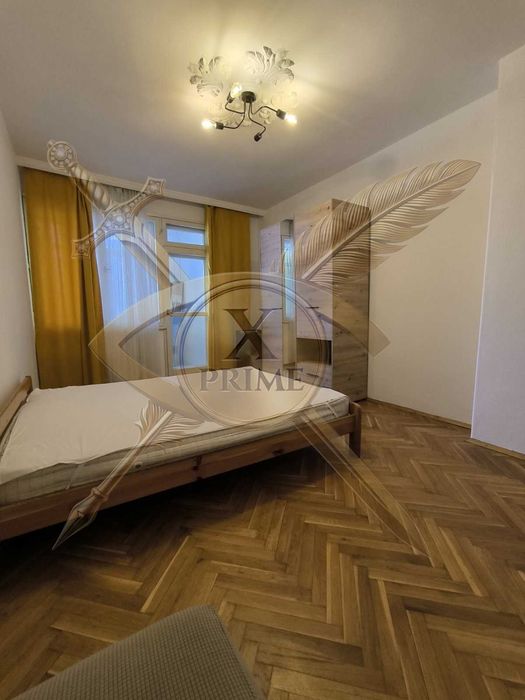 Тристаен апартамент в Колхозен Пазар! 2408922