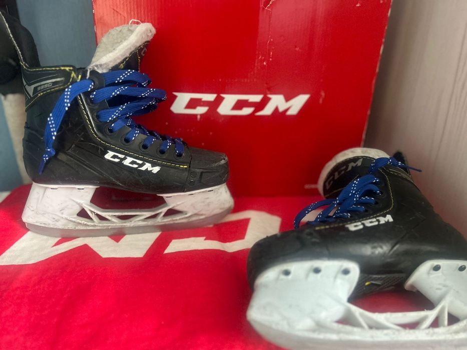 Коньки CCM б/у для ребенка