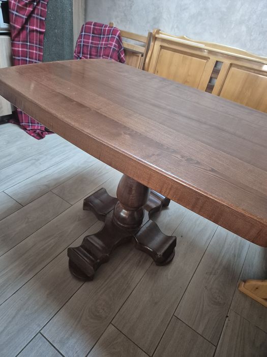 Vând masă de sufragerie/bucătărie în stil rustic-clasic