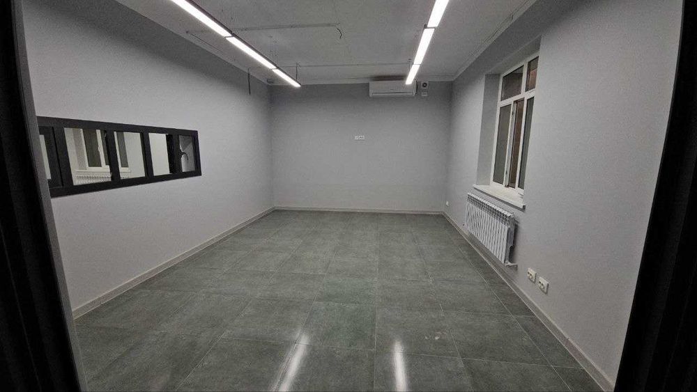 Сдаются офисы и цокольные этажи на метро Айбек