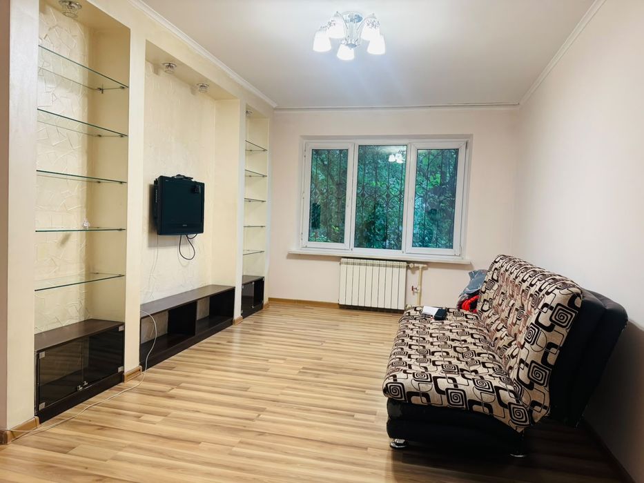 Продам квартиру .