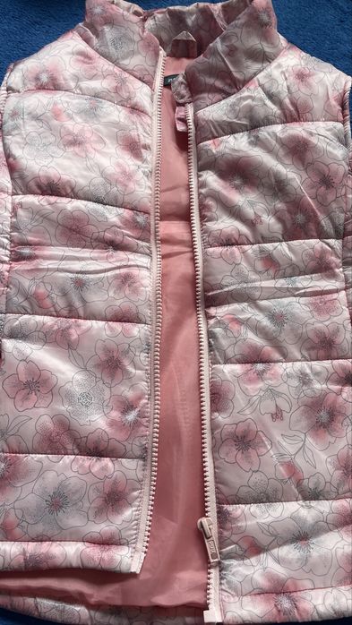 Vesta fete mas.10 ani