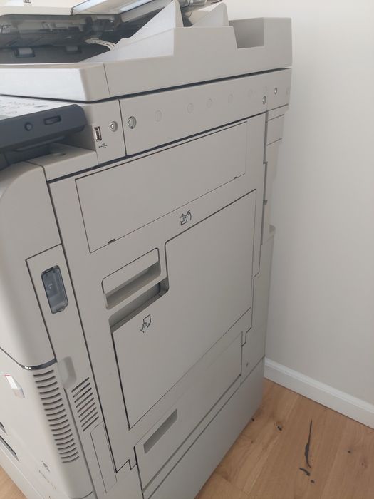 De vanzare imprimantă Canon  C3325i
