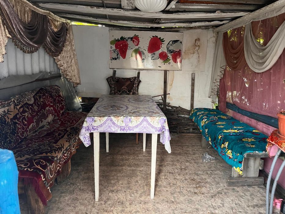 Продается благоустроенный двух-квартирный дом