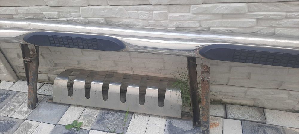 Bullbar + praguri si protectie scut Quasqai