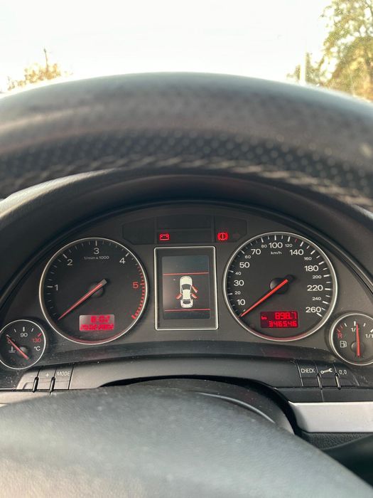 Dezmebrez audi a4b6 sau vand pentru dezmebrat