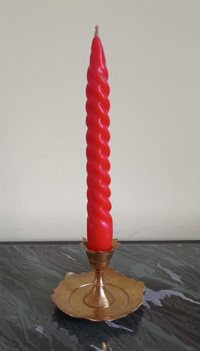 Дървени и бронзови свещници