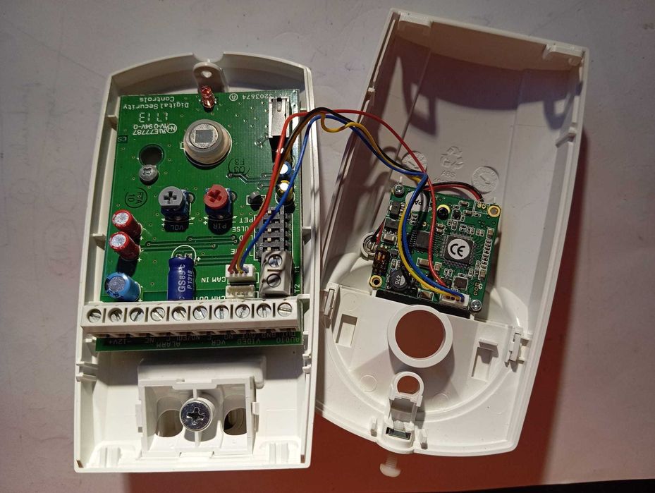 DSC LC-101-CAM PIR detector miscare cu camera video