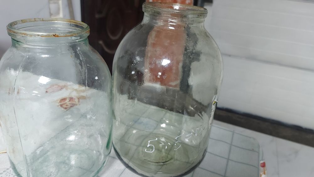 Банки двух трёх литровые