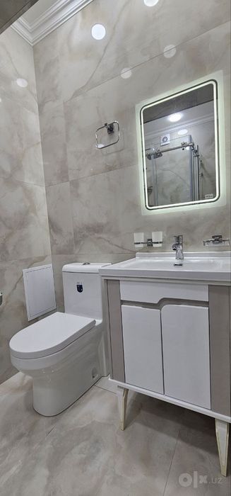 ЦУМ, М.ОЙБЕК 3 КОМН.  С арендат.  по  1200$. Ипотека!