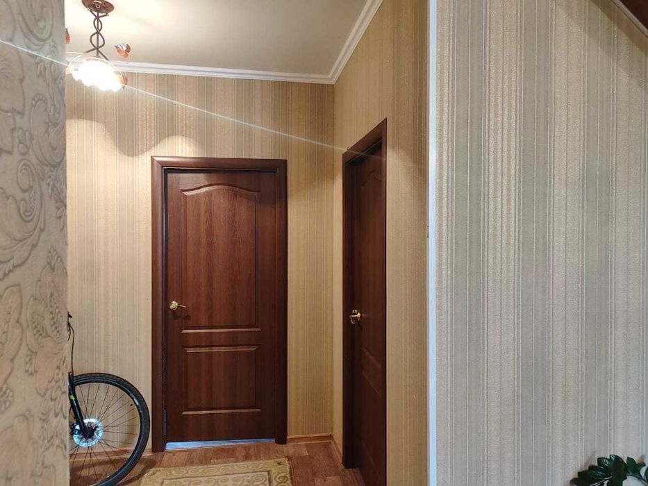 Срочно продам 2 х ур.кв. Женис