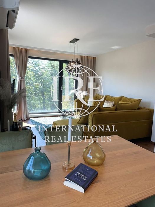 Нова цена! 2-стаен в Варна- Център, площ 89кв.м. цена 398000 евро