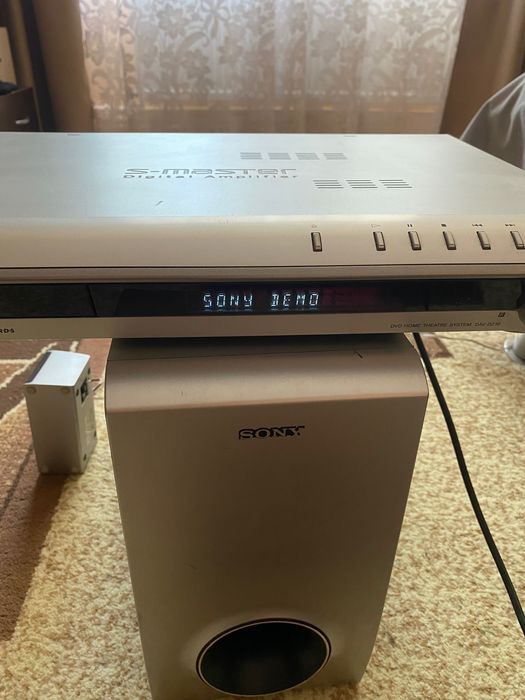 Sistem Home Cinema Sony DAV-DZ10