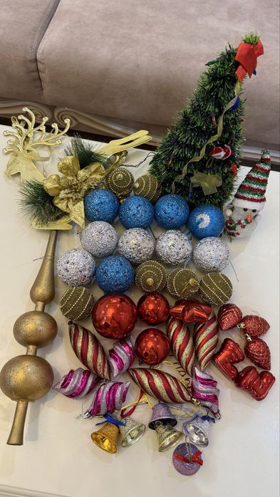 Продам новогоднии украшения