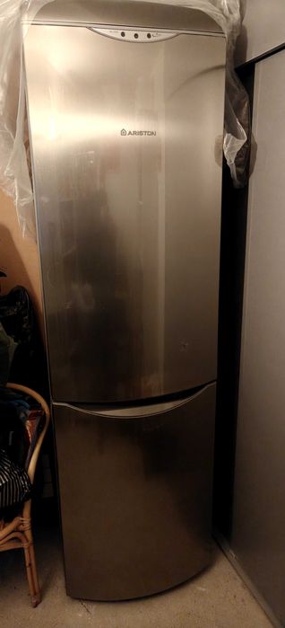 Хладилник с фризер инокс