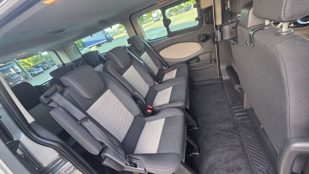 Ford Tourneo Custom L2 8+1
