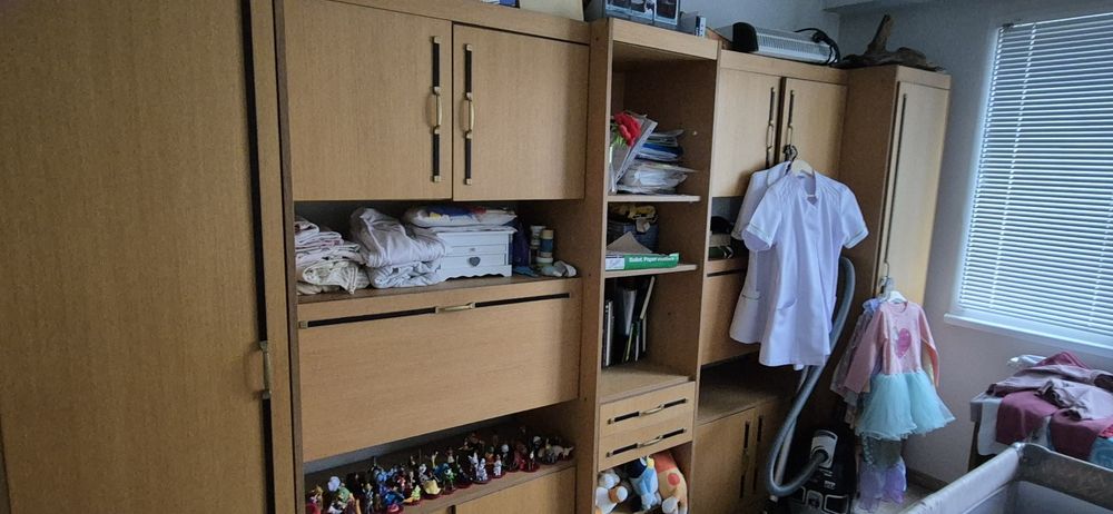 Секция стара в отлично състояние