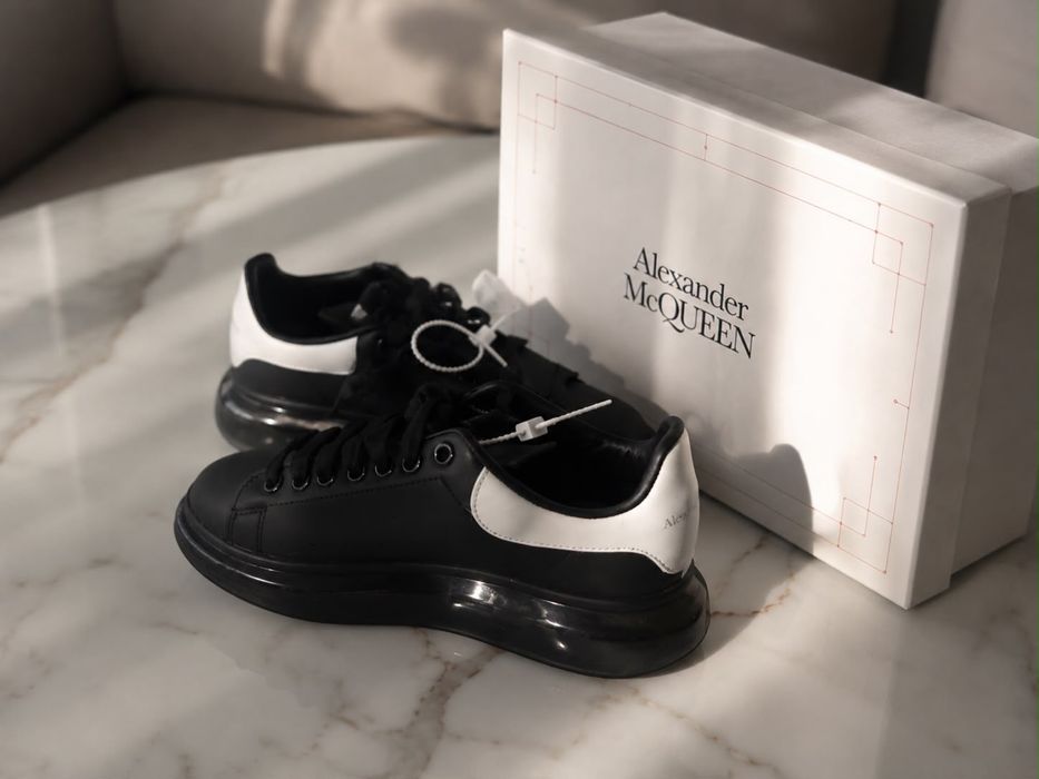 Vand Adidasi Alexander McQueen noi de barbati din piele Full Box