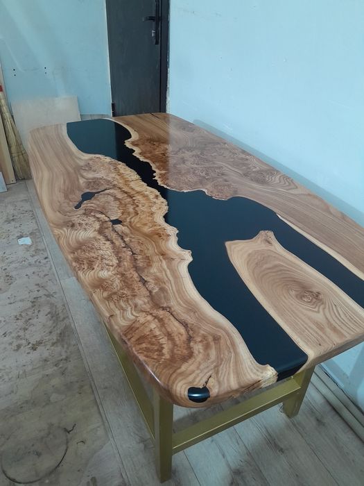 Стол обеденный кухонный