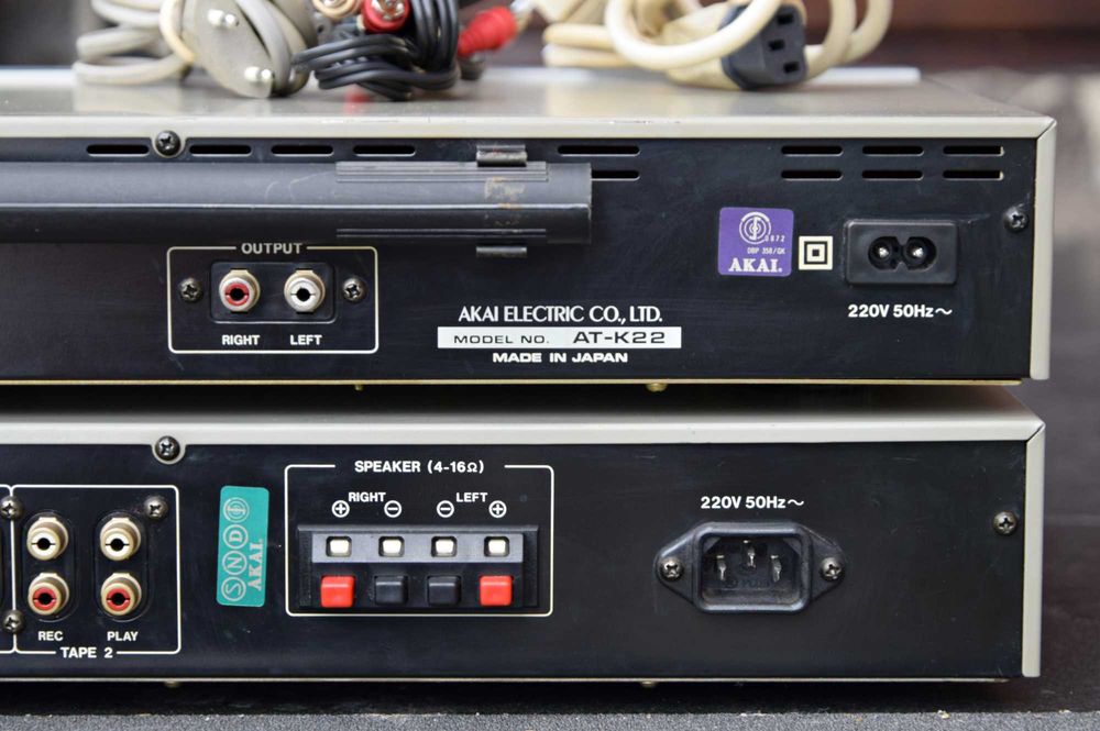 Linie Akai amplificator AM-U22 + tuner AT-K22