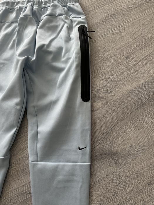 Trening Nike Tech Fleece