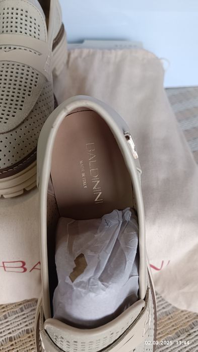 Продам туфли женские