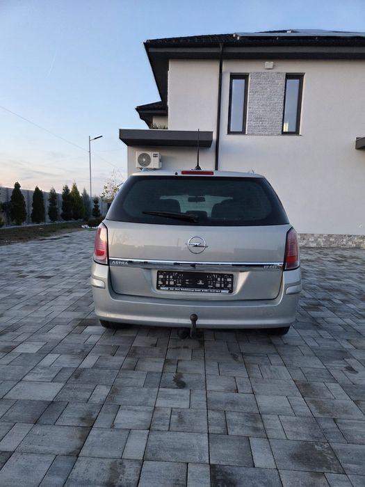 Opel Astra h 2005