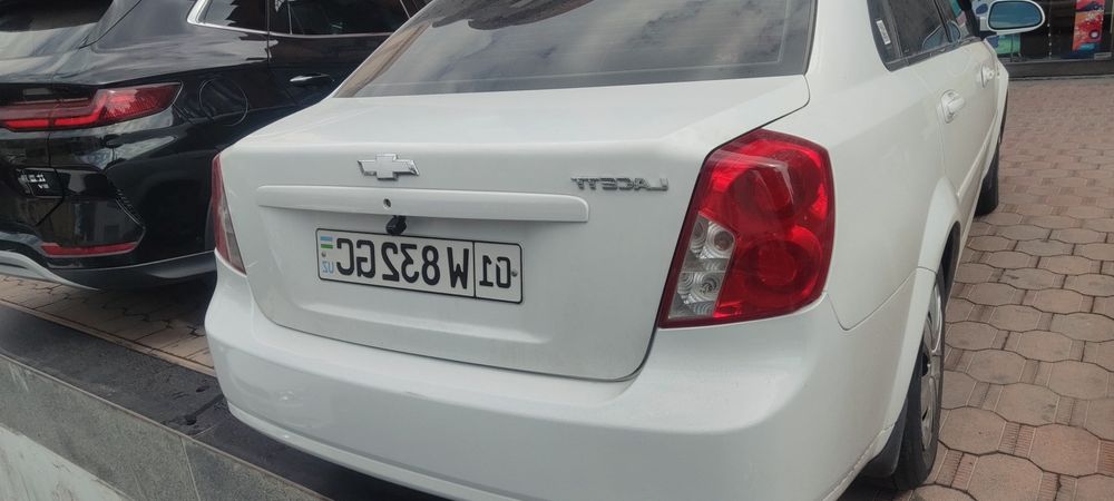 Продам Lacetti 1.8 автомат