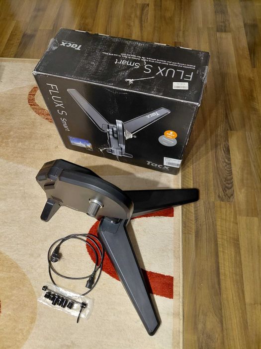 Smart Trainer Direct Drive Garmin Tacx Flux S T2900