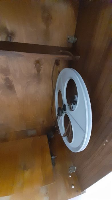 Продам швейную машинку