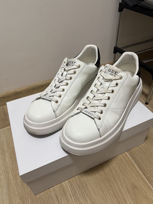 Мъжки обувки guess