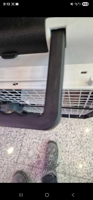 Cusca iata noua caini skudo 7 cu roti si stickere