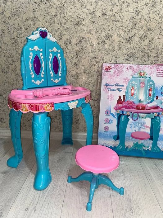 Трюмо для девочки игрушка