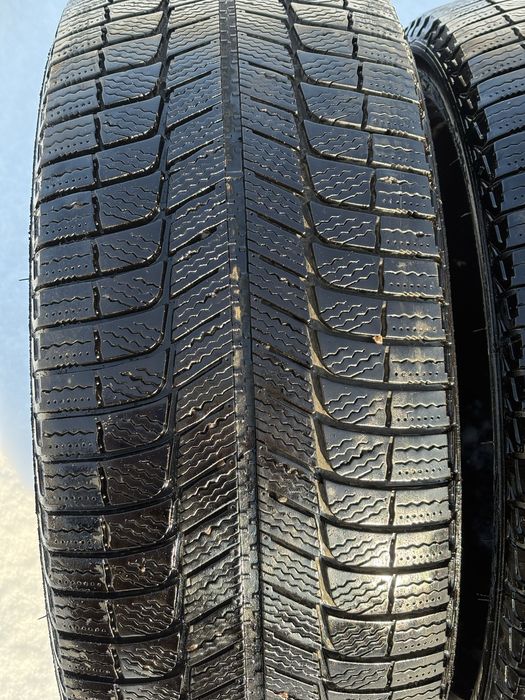 245/40/18 комплект зима