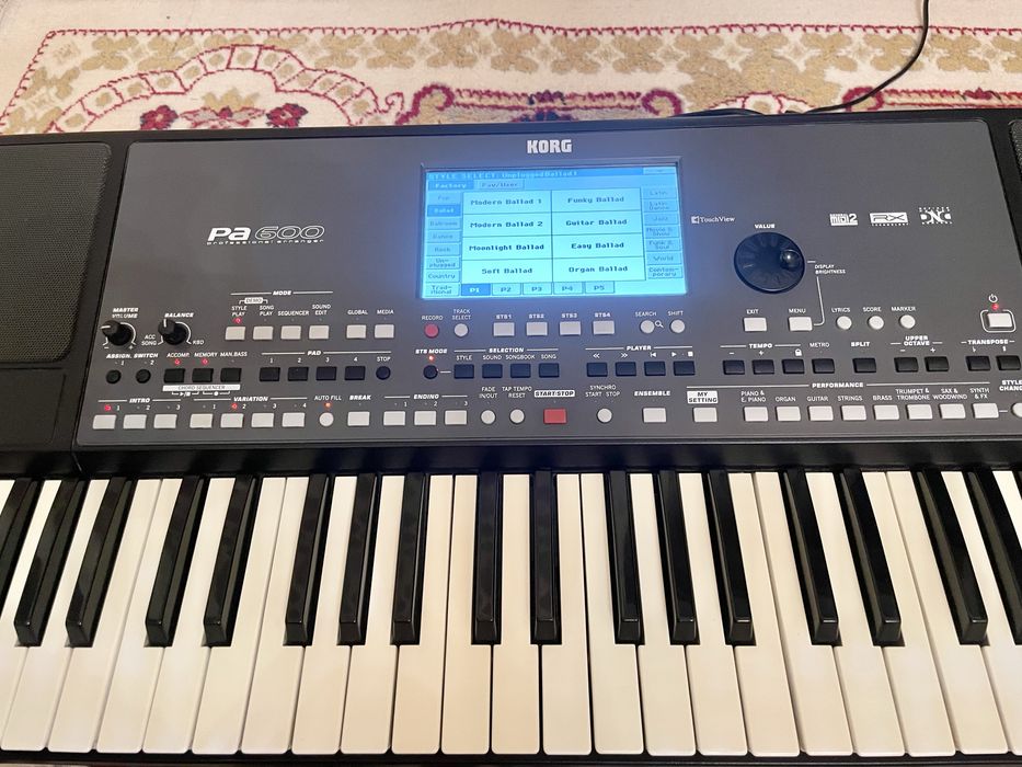KORG PA 600 sotiladi holati svejiy