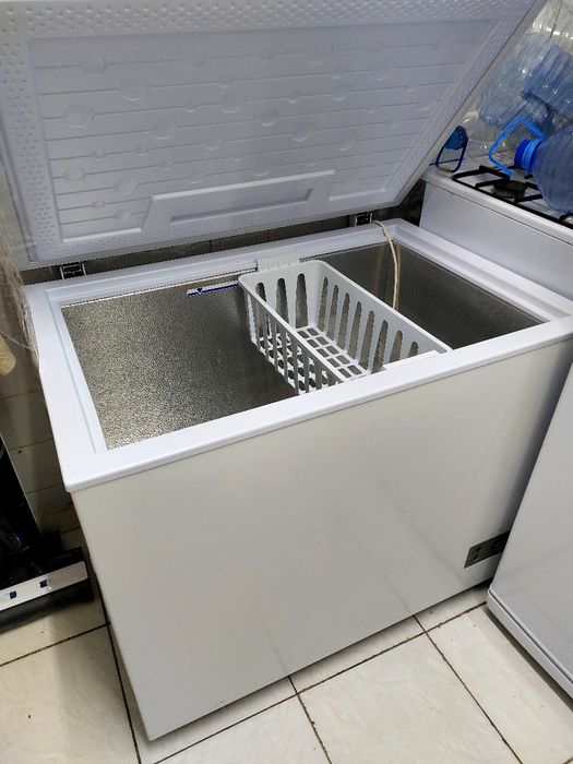 Продам морозильник