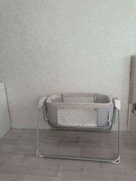 Детская кроватка и кокон