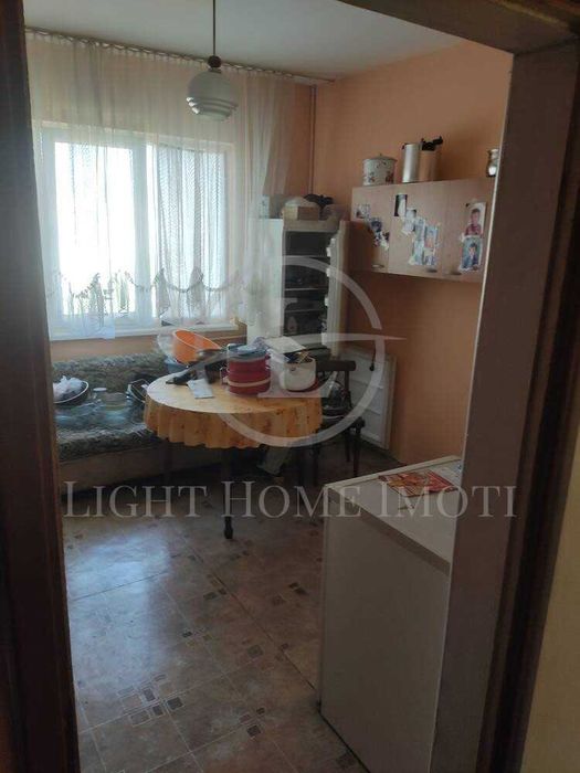 Продава се Тристаен апартамент в Пловдив, Тракия - 85 кв.м за 1259 €/кв.м - Снимка #1