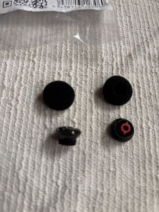 ear rings casti Plantronics
