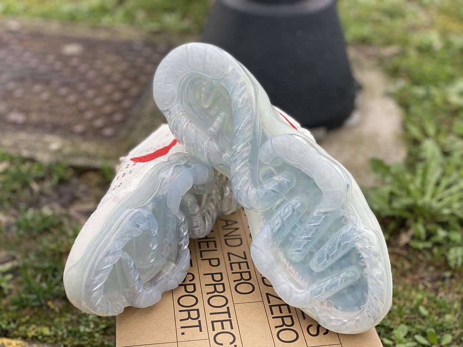 adidasi originali Nike VaporMax  noi in cutie