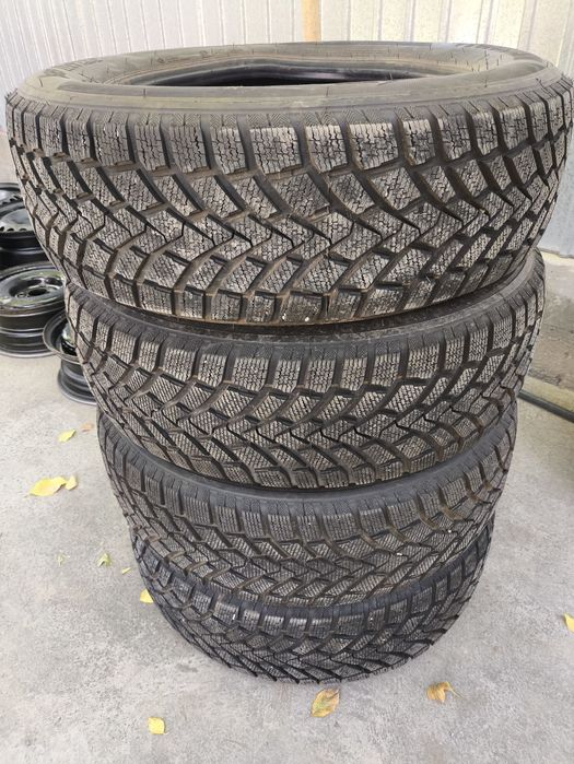 Mazzini 215/65/R16 Зимние шины