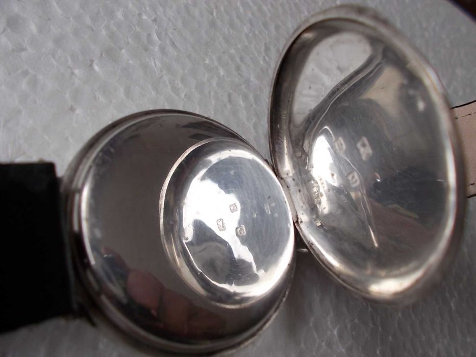 швейцарски ръчен часовник