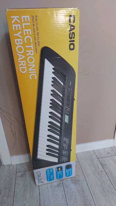 Синтезатор Casio CTK-240